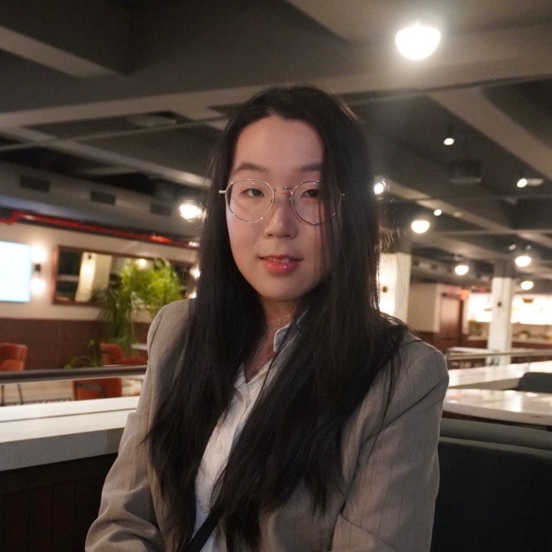 Luna Yijian